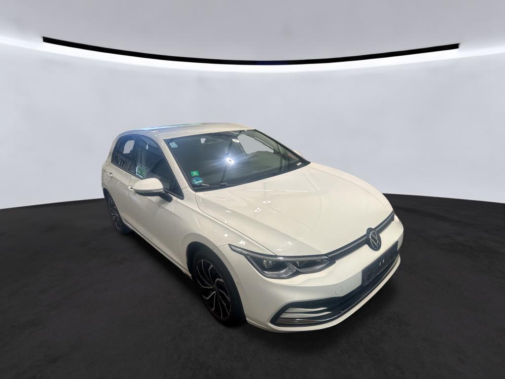 Volkswagen Golf 1.5 eTSI Life