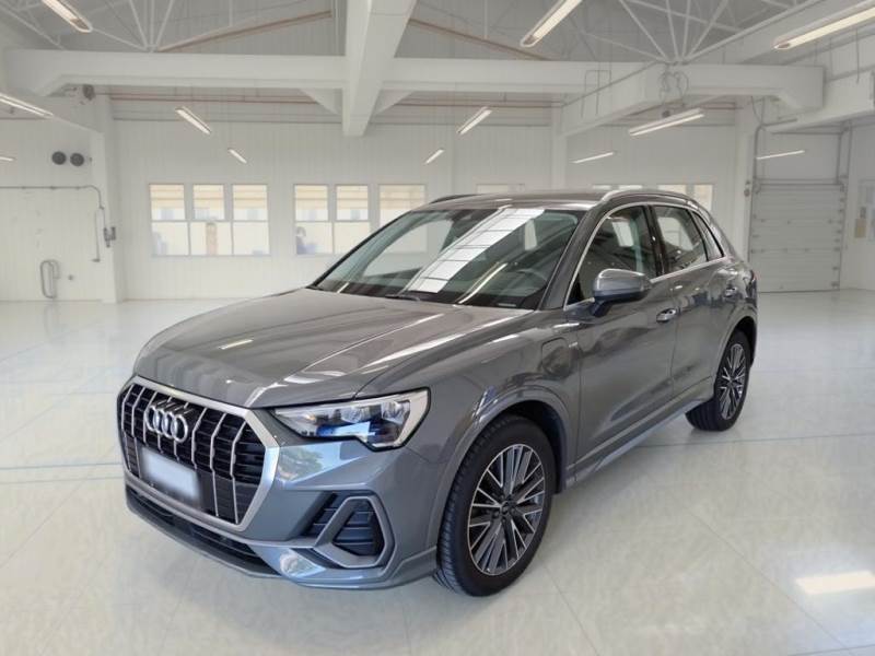 Audi Q3 2021