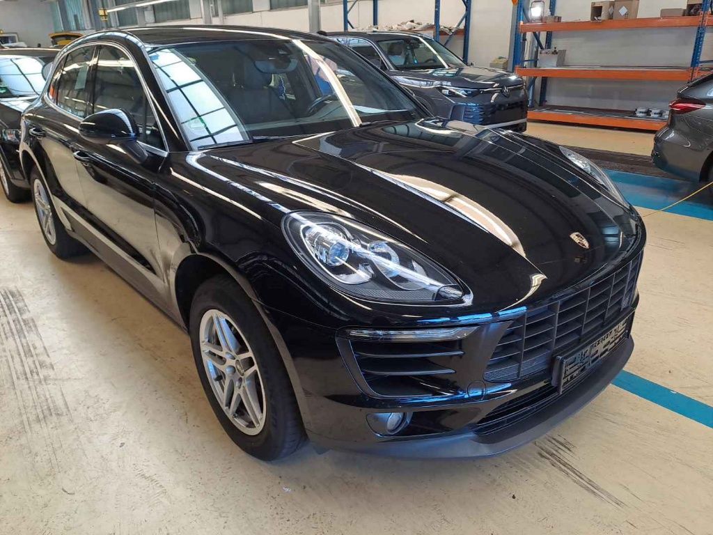 Porsche Macan S