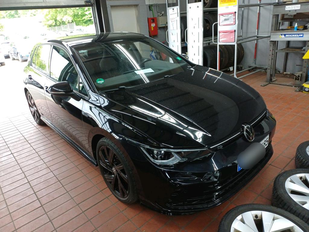Volkswagen Golf 1.5 eTSI R-Line