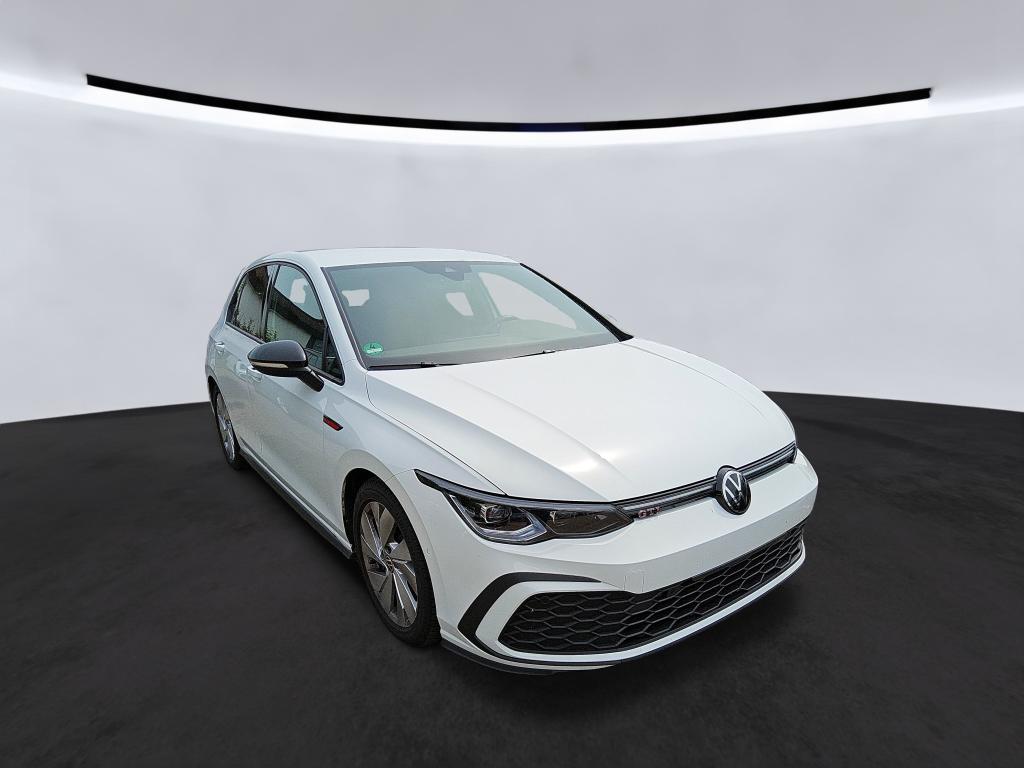 Volkswagen Golf 2.0 TSI