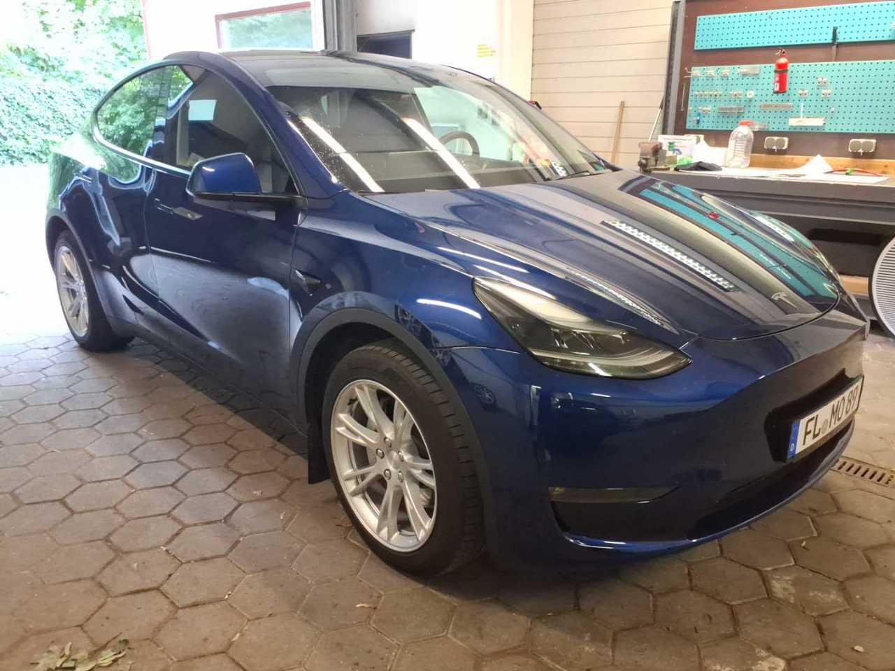 Tesla Model Y Long Range