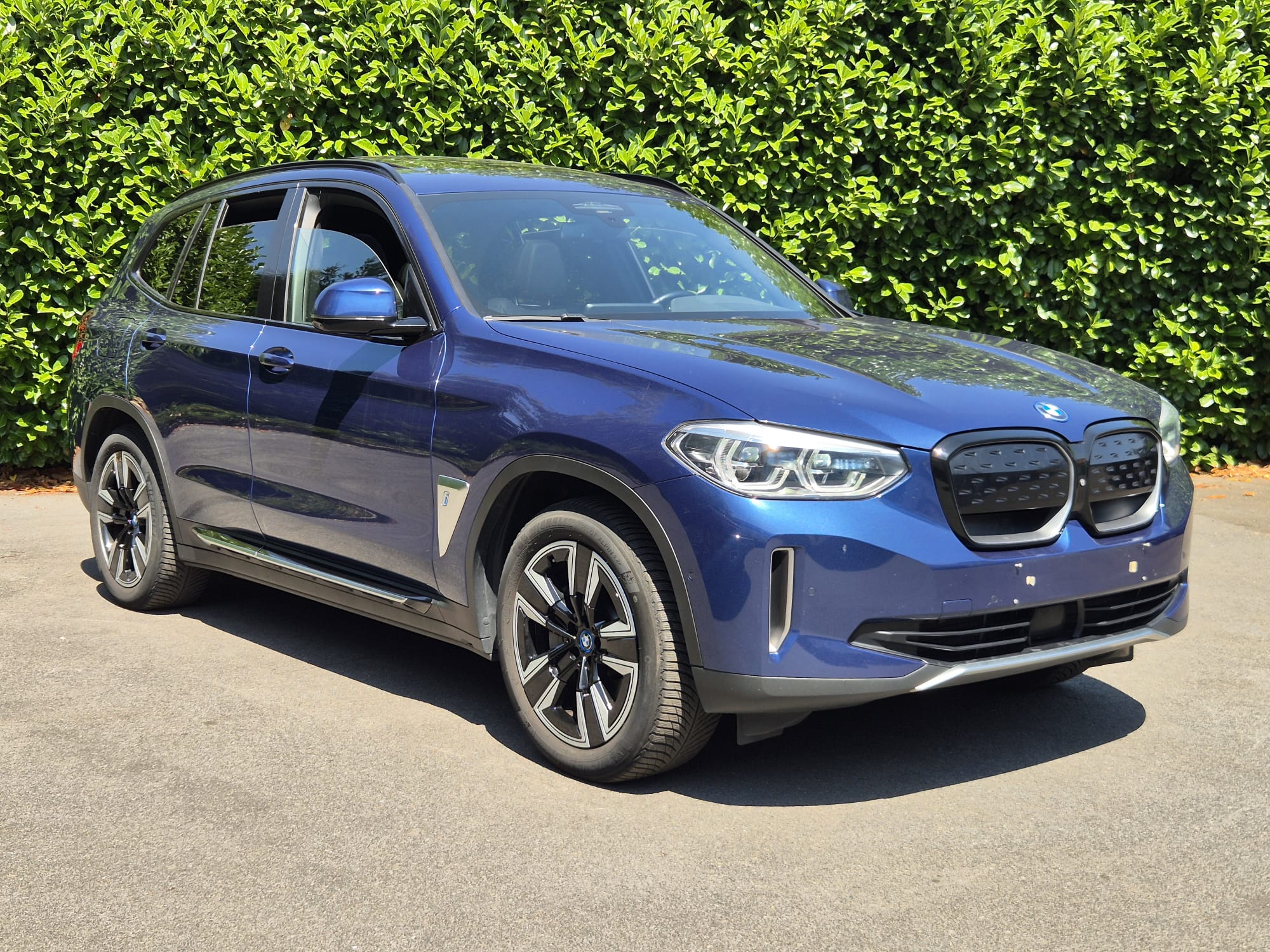 BMW iX3