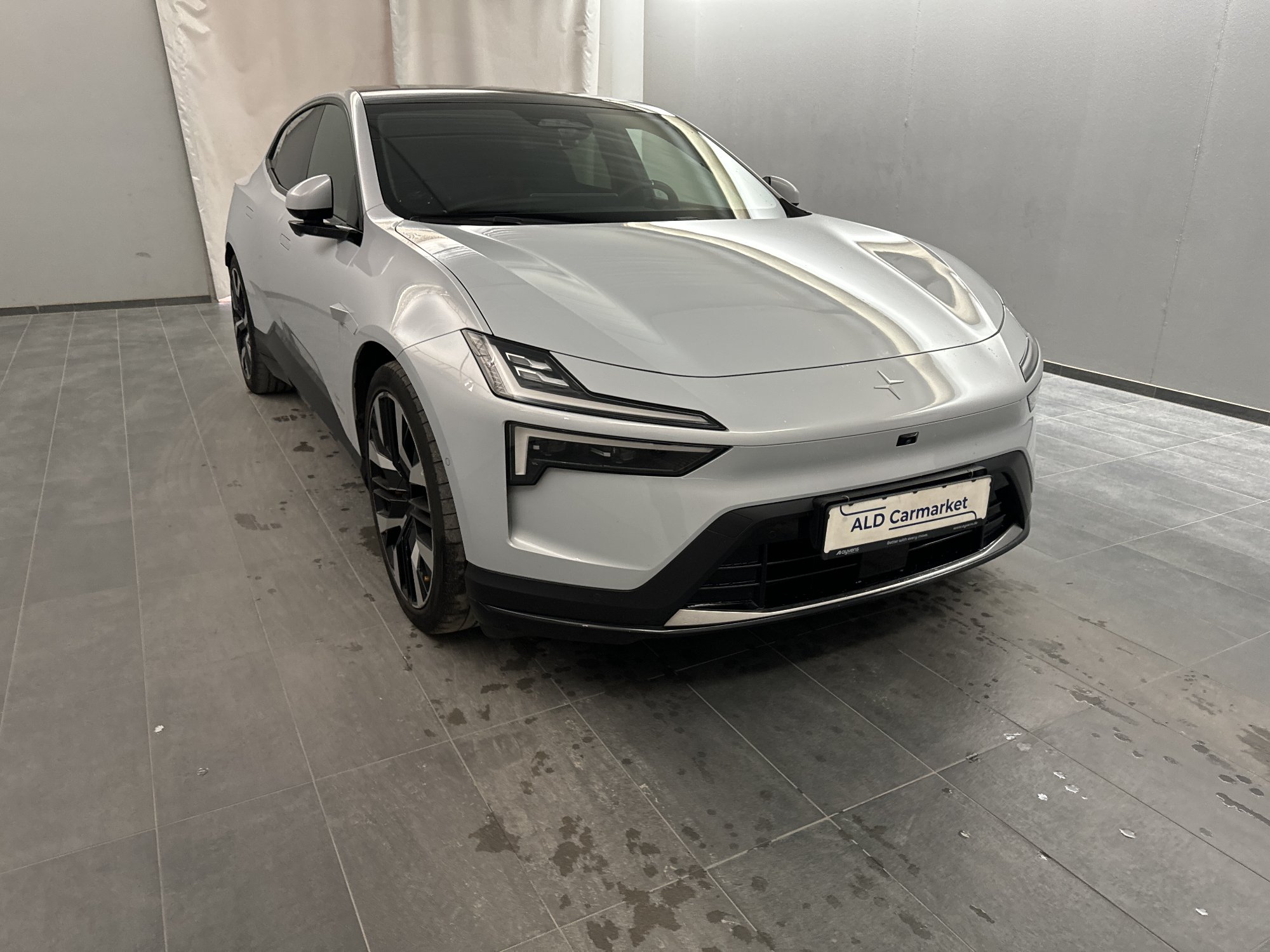 Polestar 4