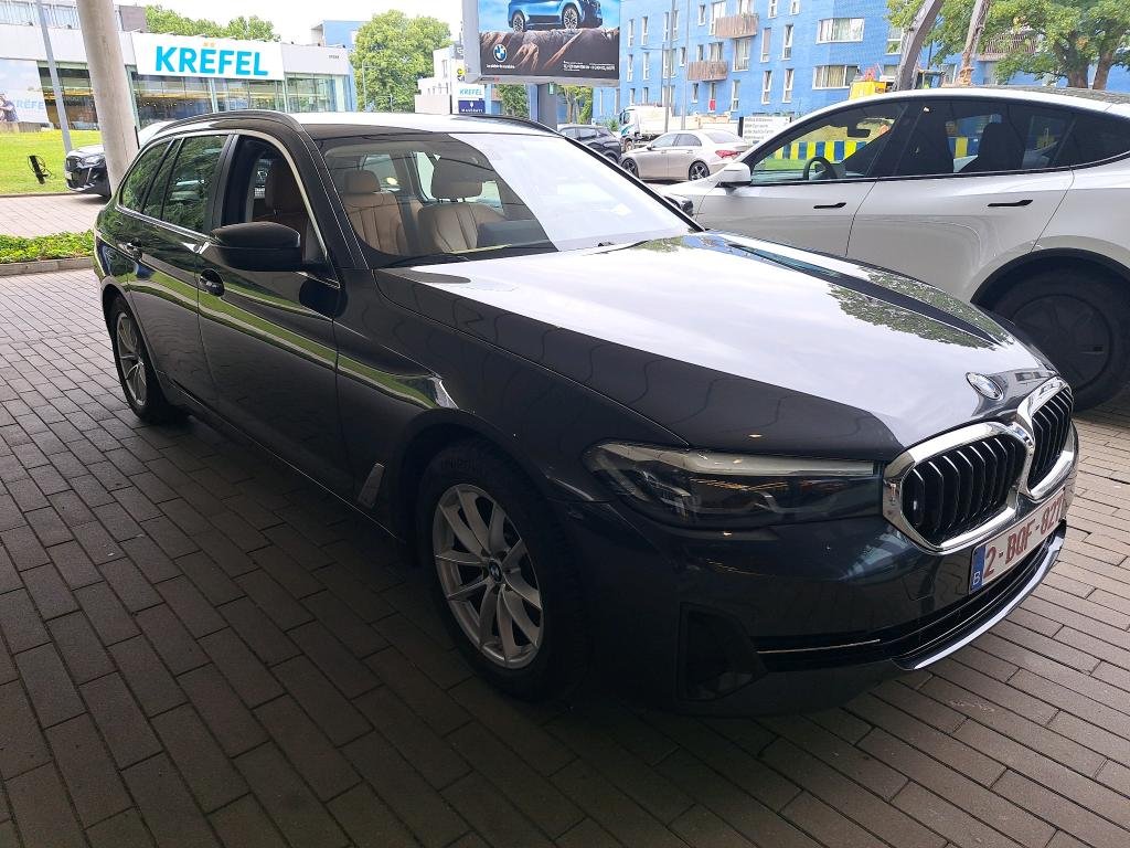 BMW 5 Series Touring 2020