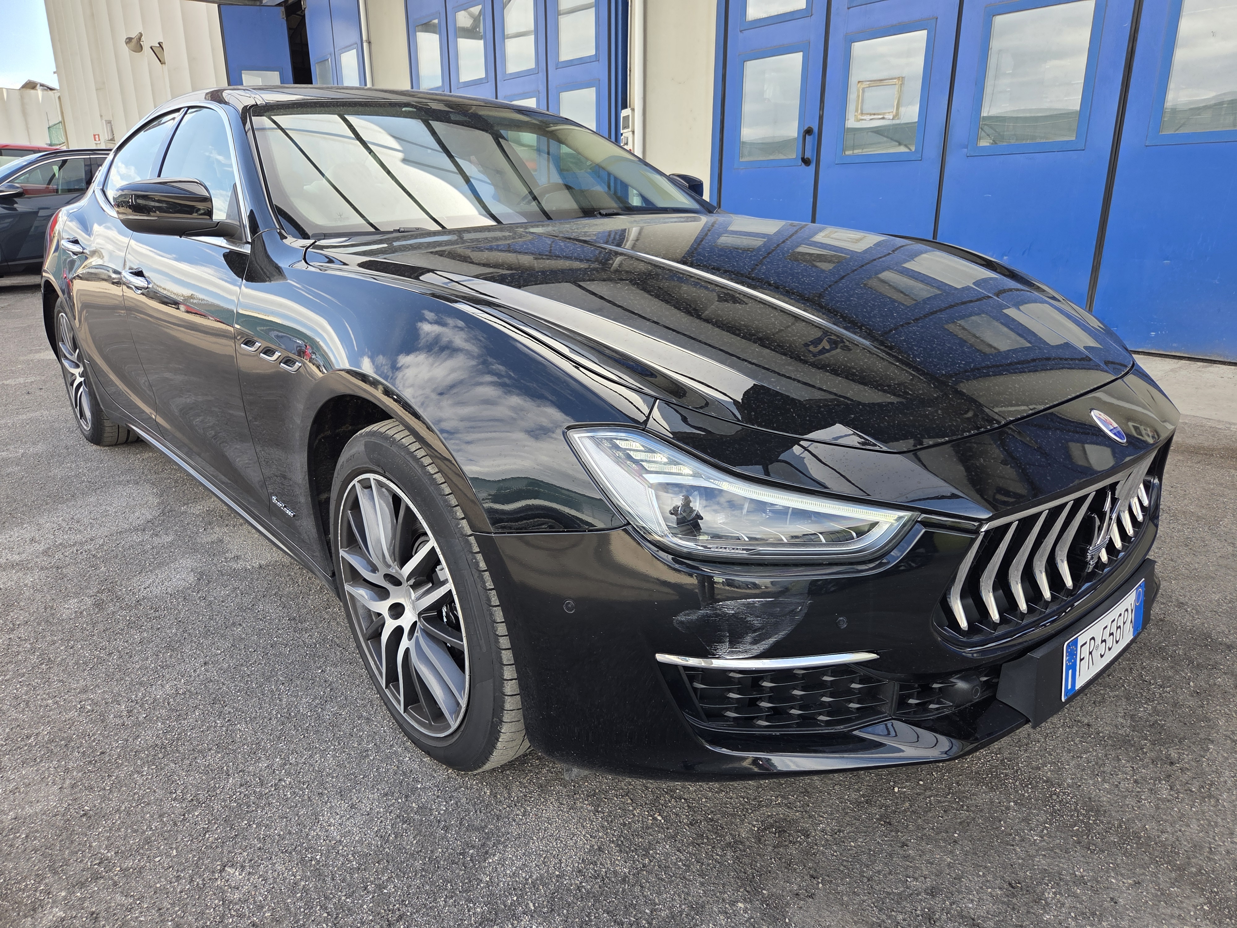 Maserati Ghibli GranLusso