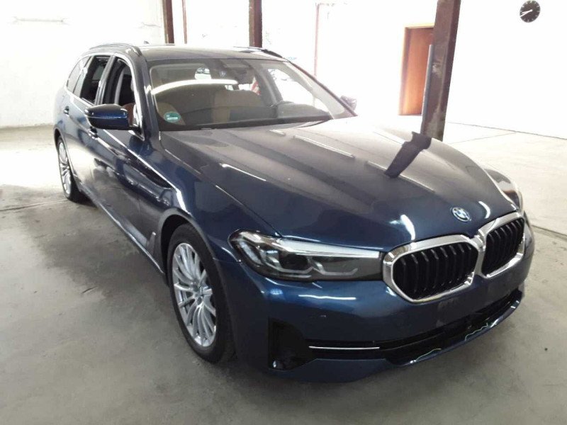 BMW 5 Series Touring 530e 2020