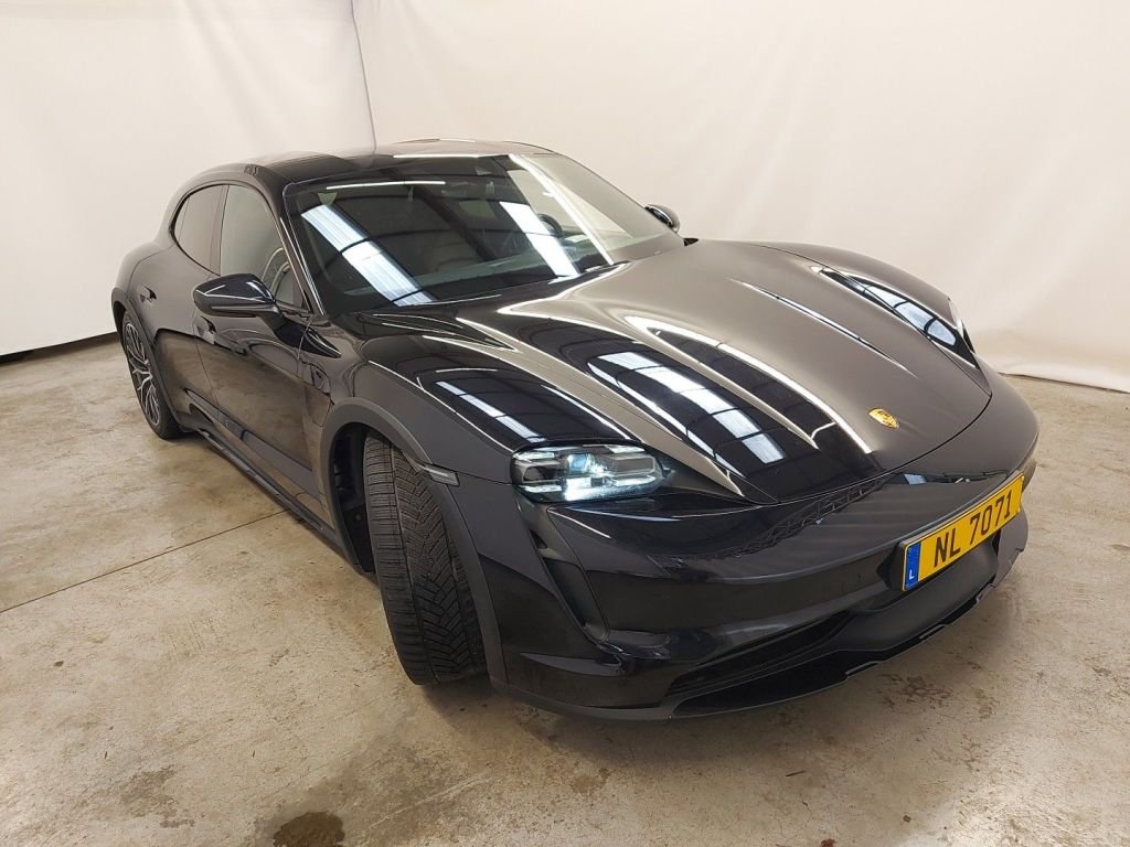 Porsche Taycan 4 Cross Turismo 2021