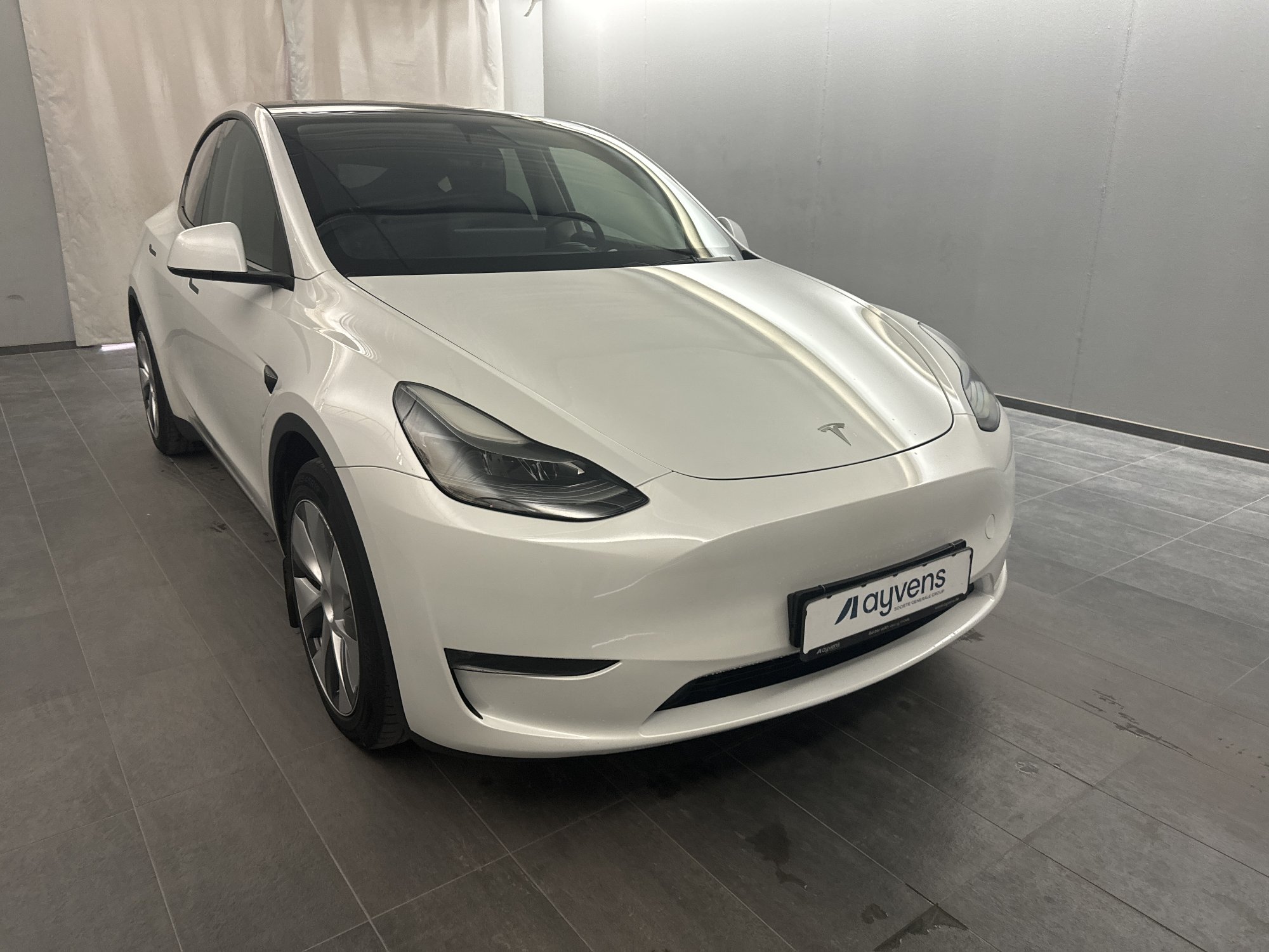 Tesla Model Y Long Range