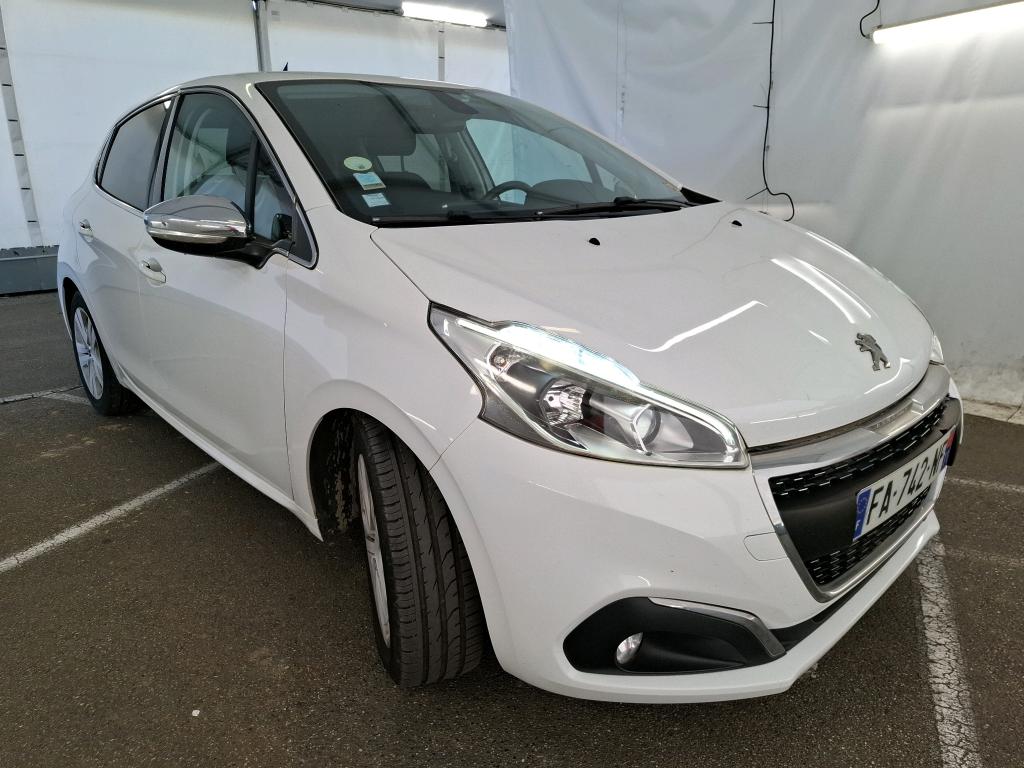 Peugeot 208 2012