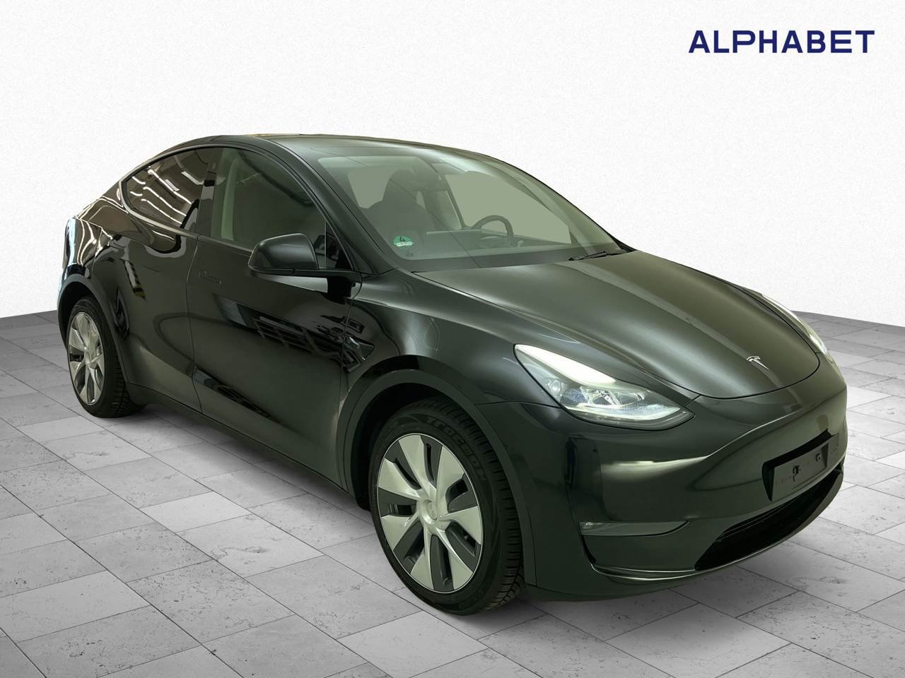 Tesla Model Y Long Range