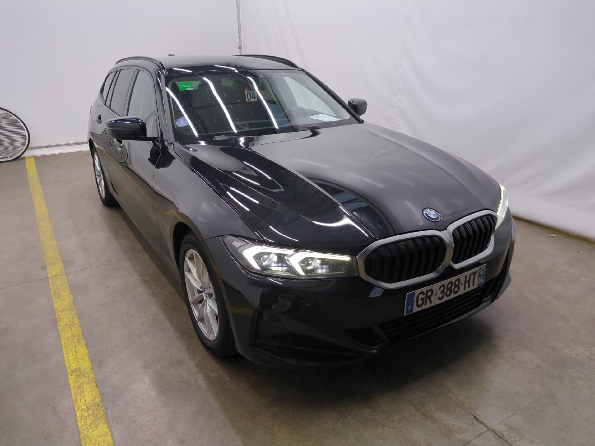 BMW 3 Series Touring 320e Business Design 2022