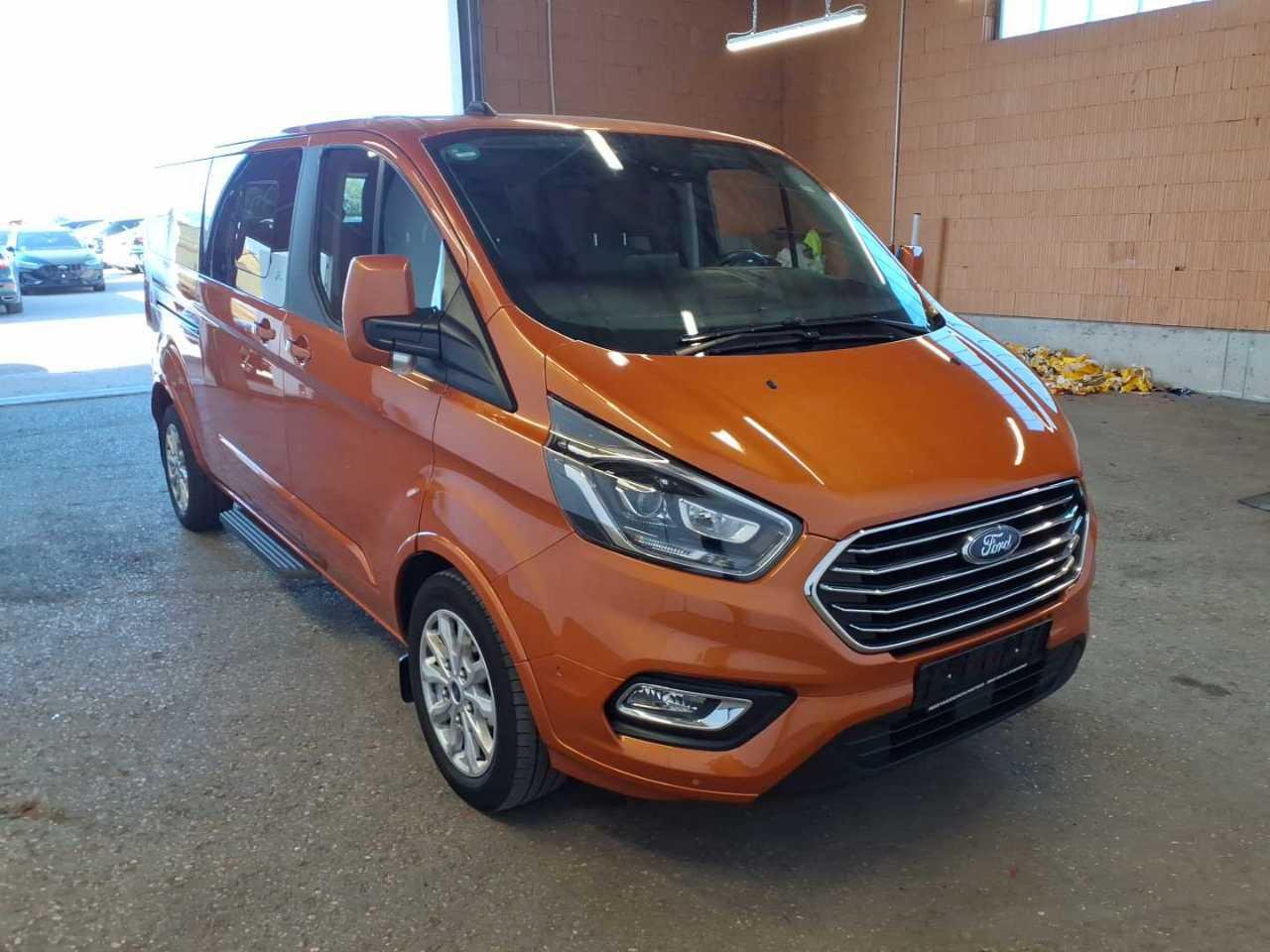 Ford Tourneo Custom L2H1 2018