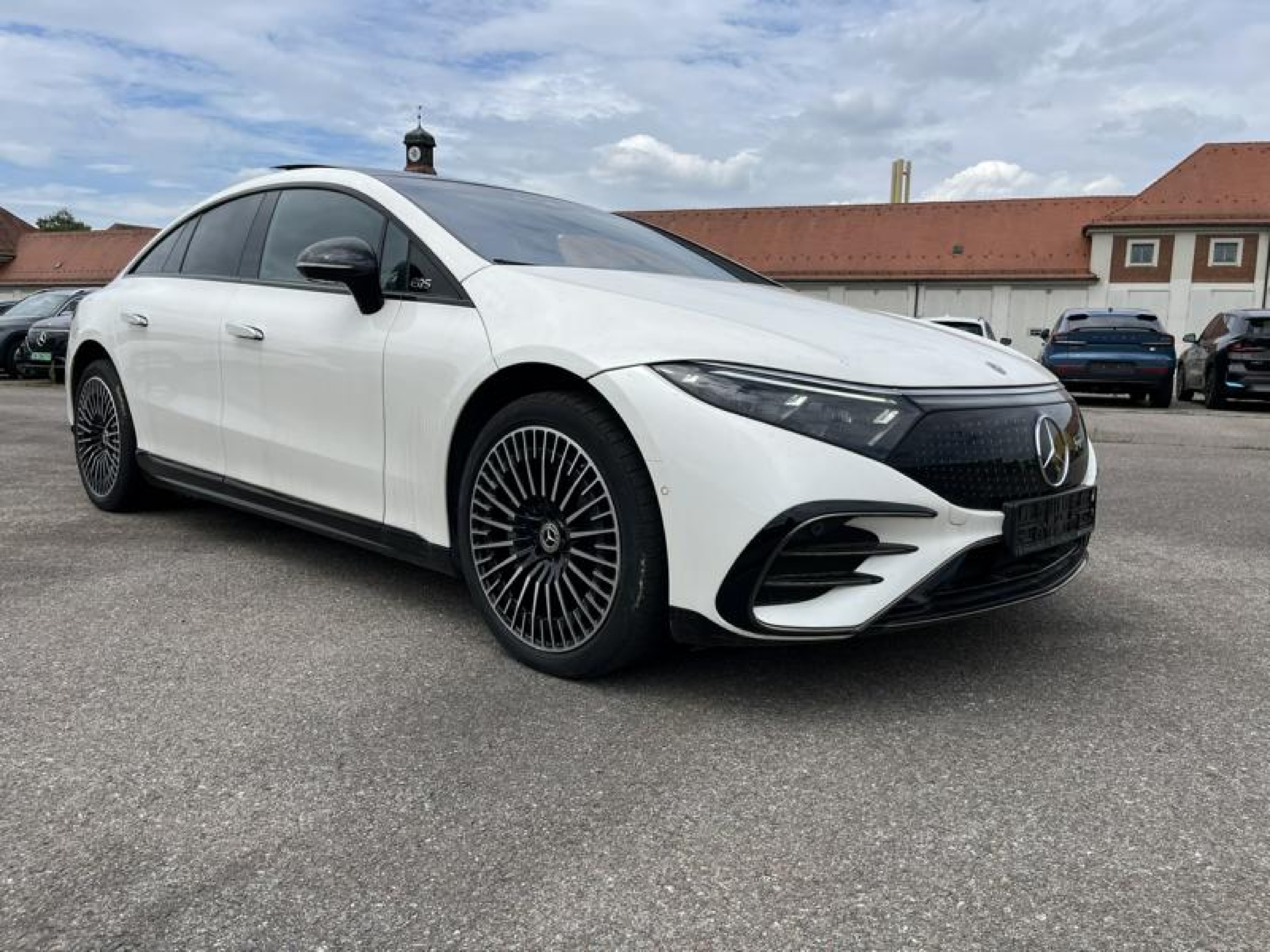 Mercedes-Benz EQS