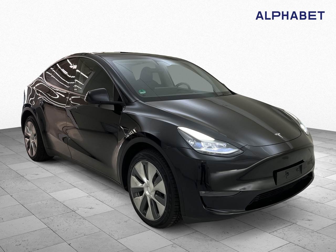 Tesla Model Y Long Range