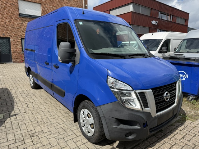 Nissan NV400