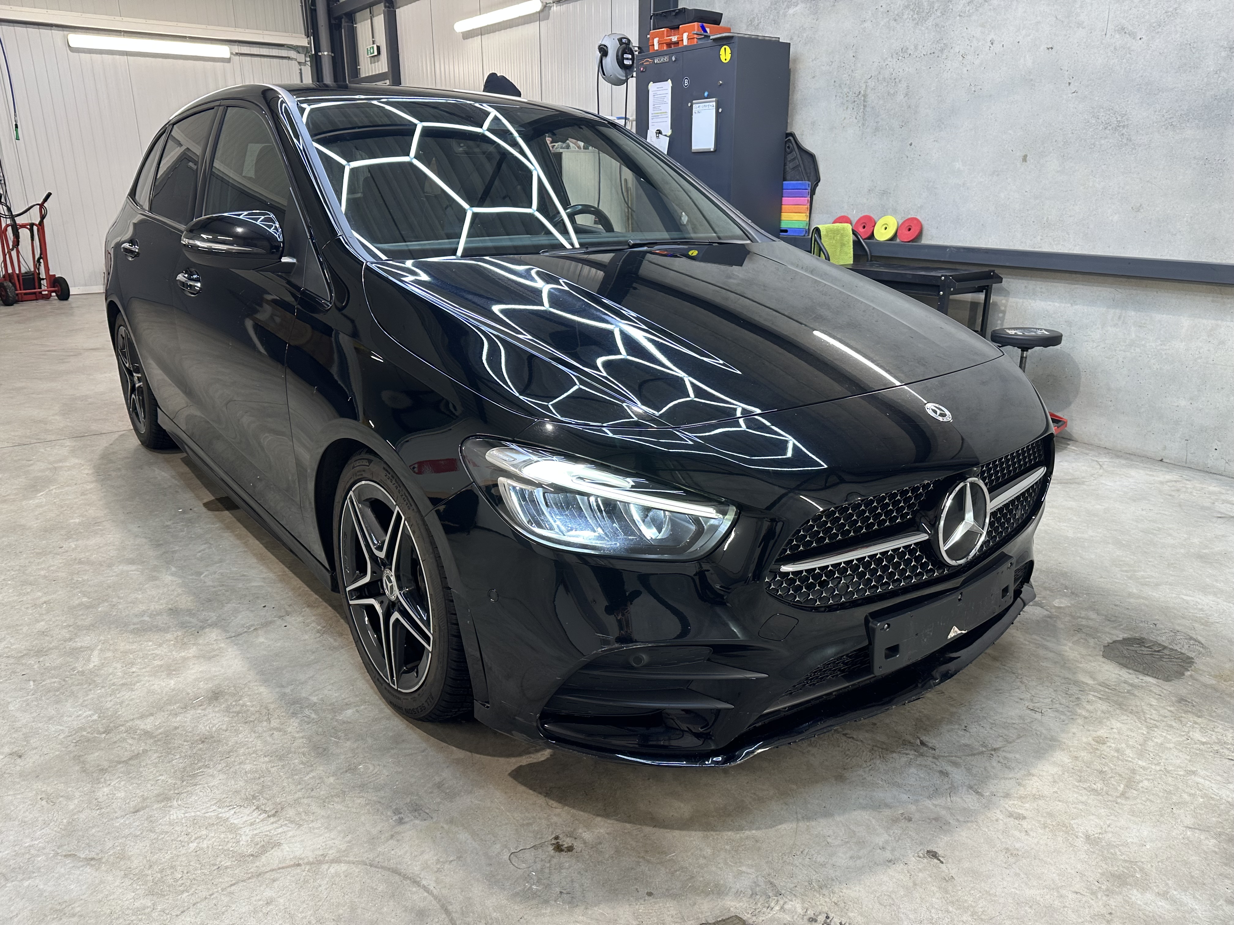 Mercedes-Benz B