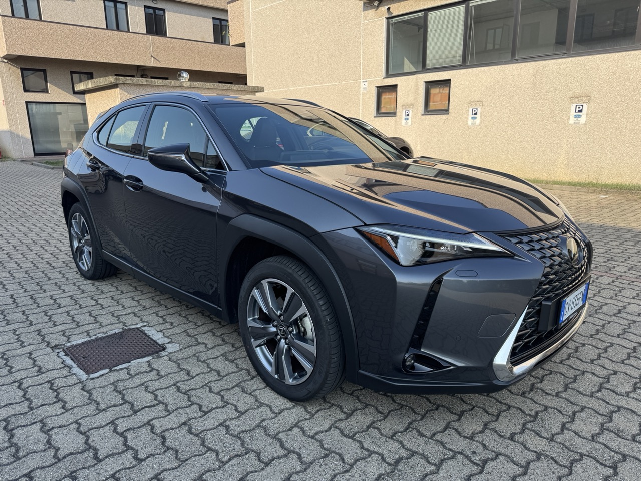 Lexus UX
