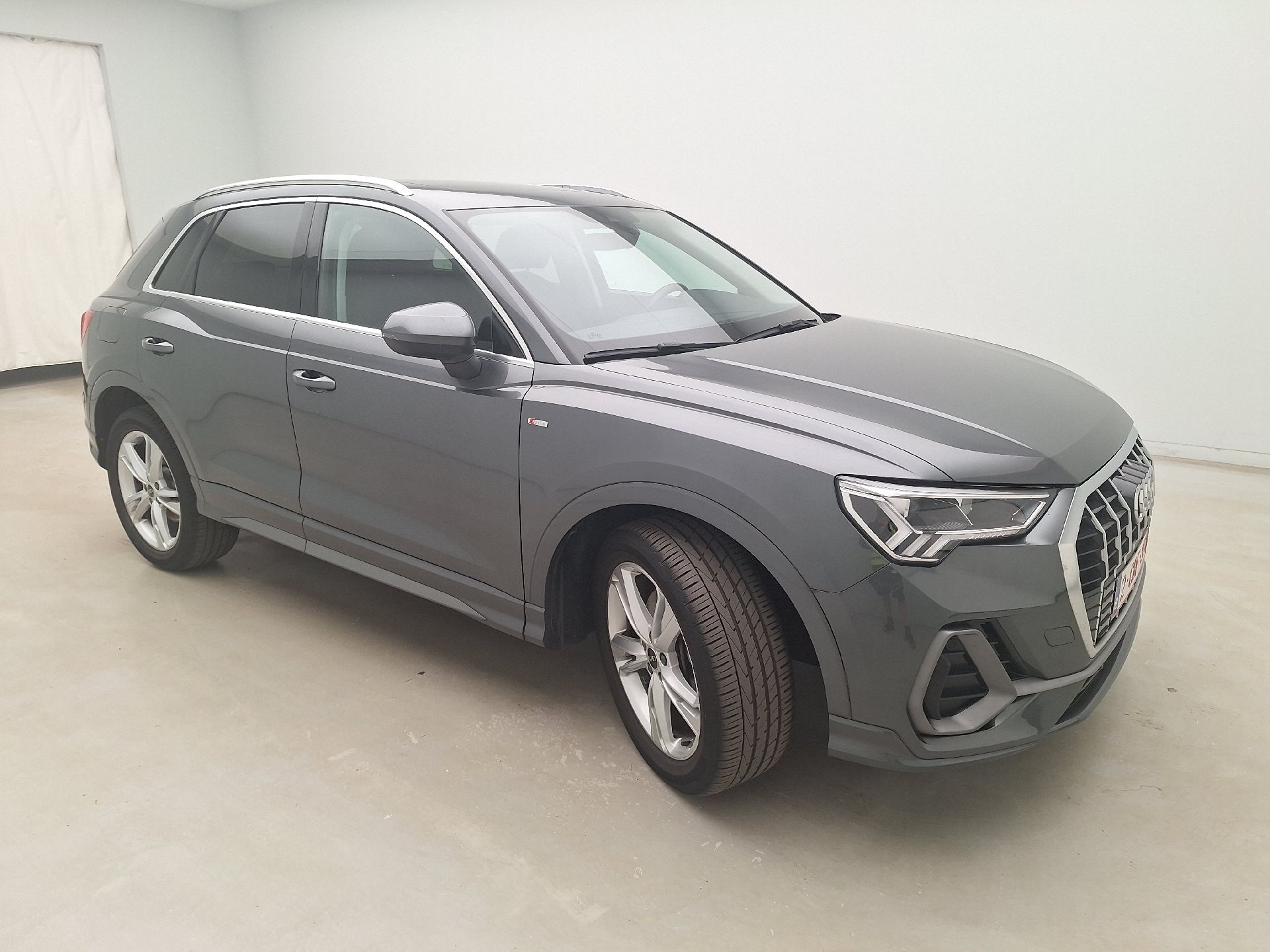 Audi Q3 45 TFSIe S Line 2019