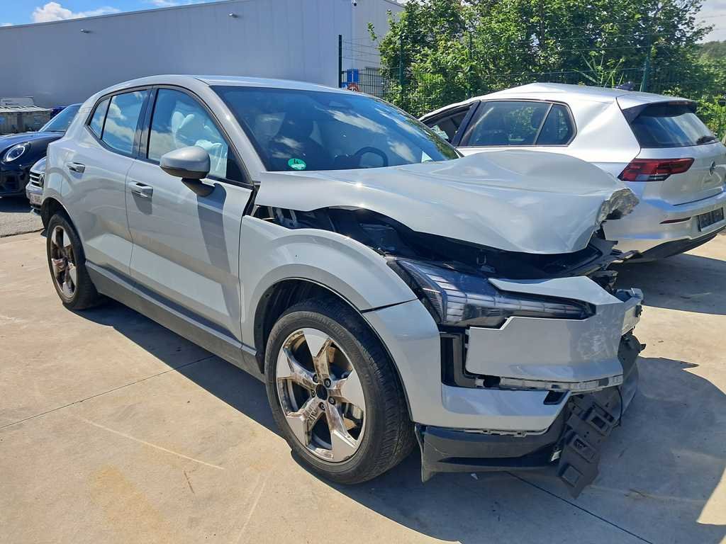 Volvo EX30 2023