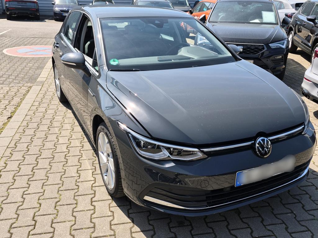 Volkswagen Golf 1.5 eTSI Style