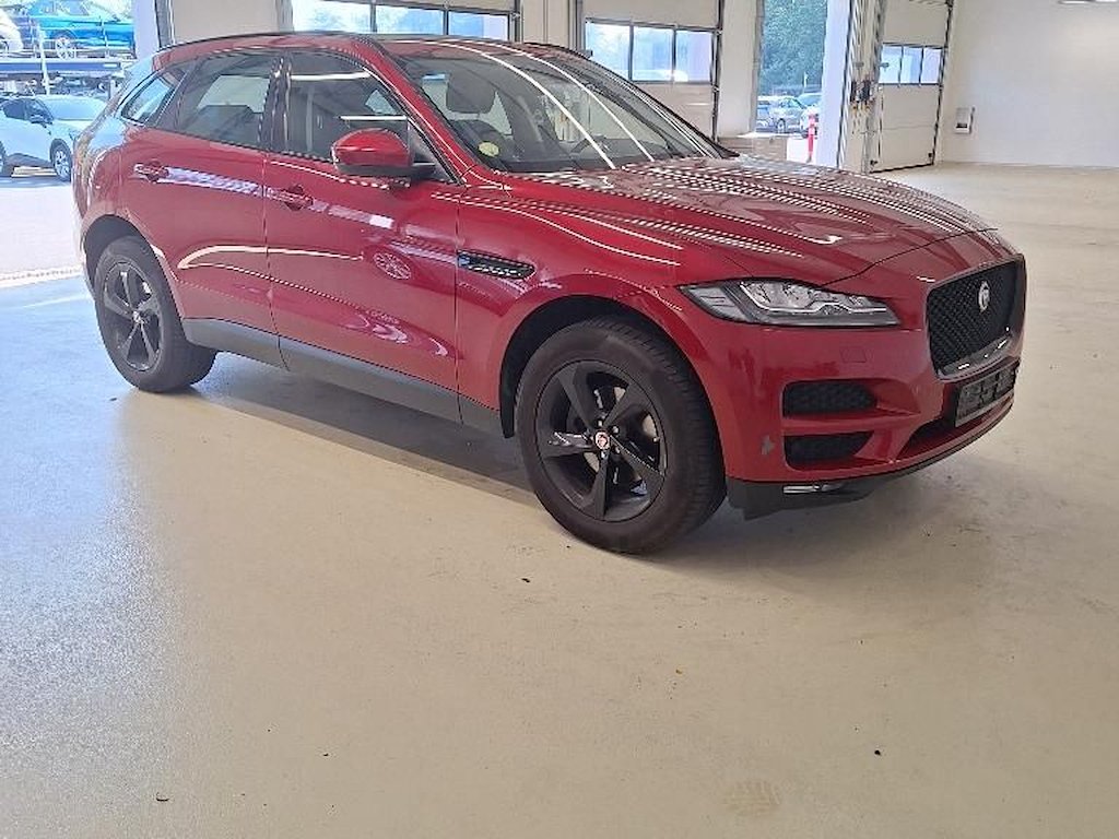 Jaguar F-Pace 2016