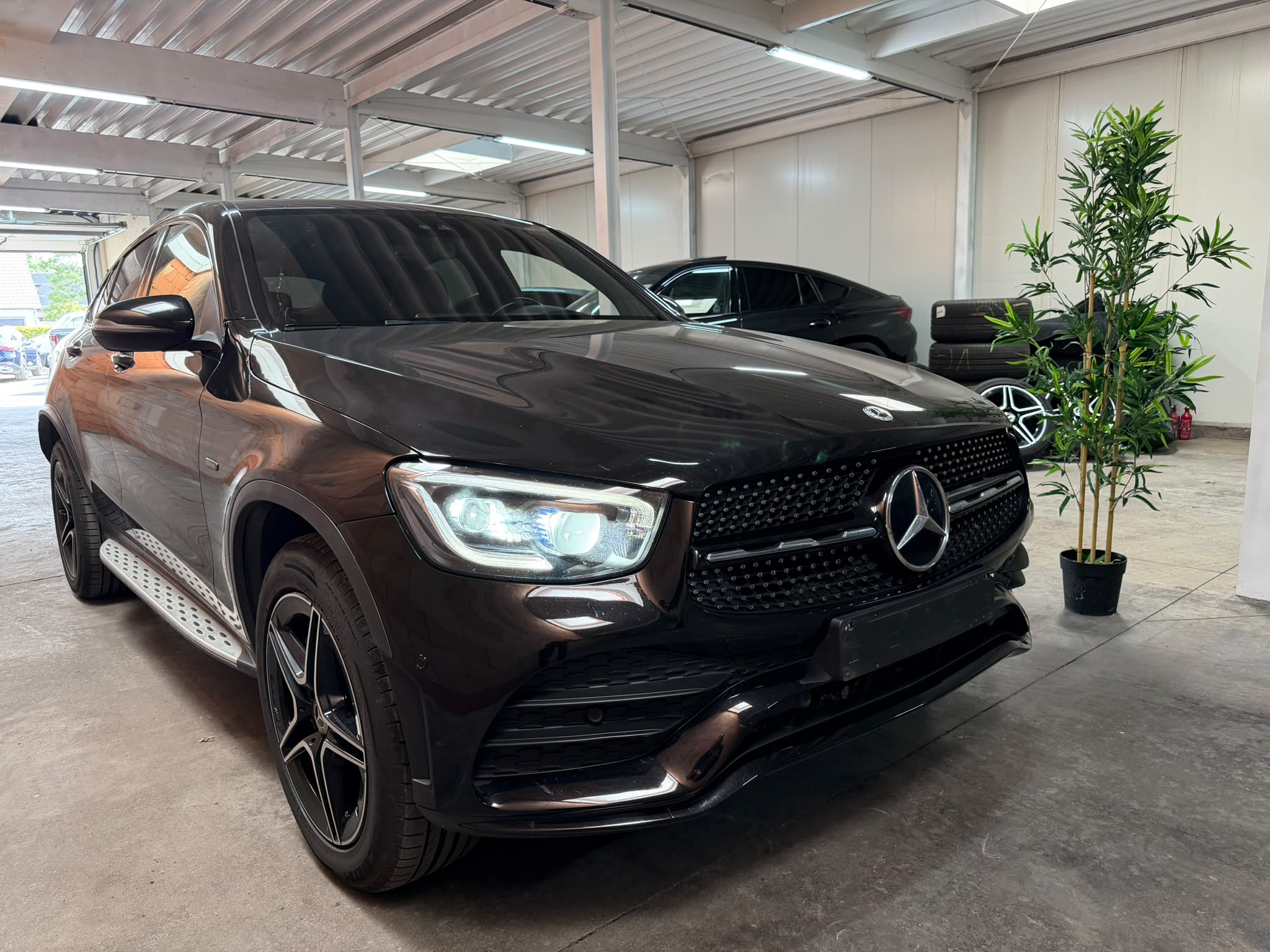 Mercedes-Benz GLC Coupé 300de AMG Line