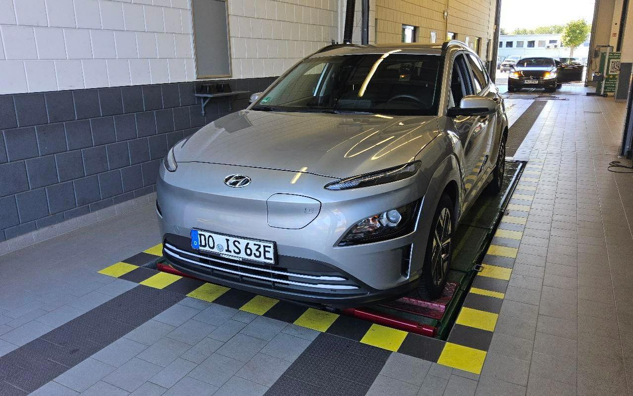 Hyundai e-Kona 2021