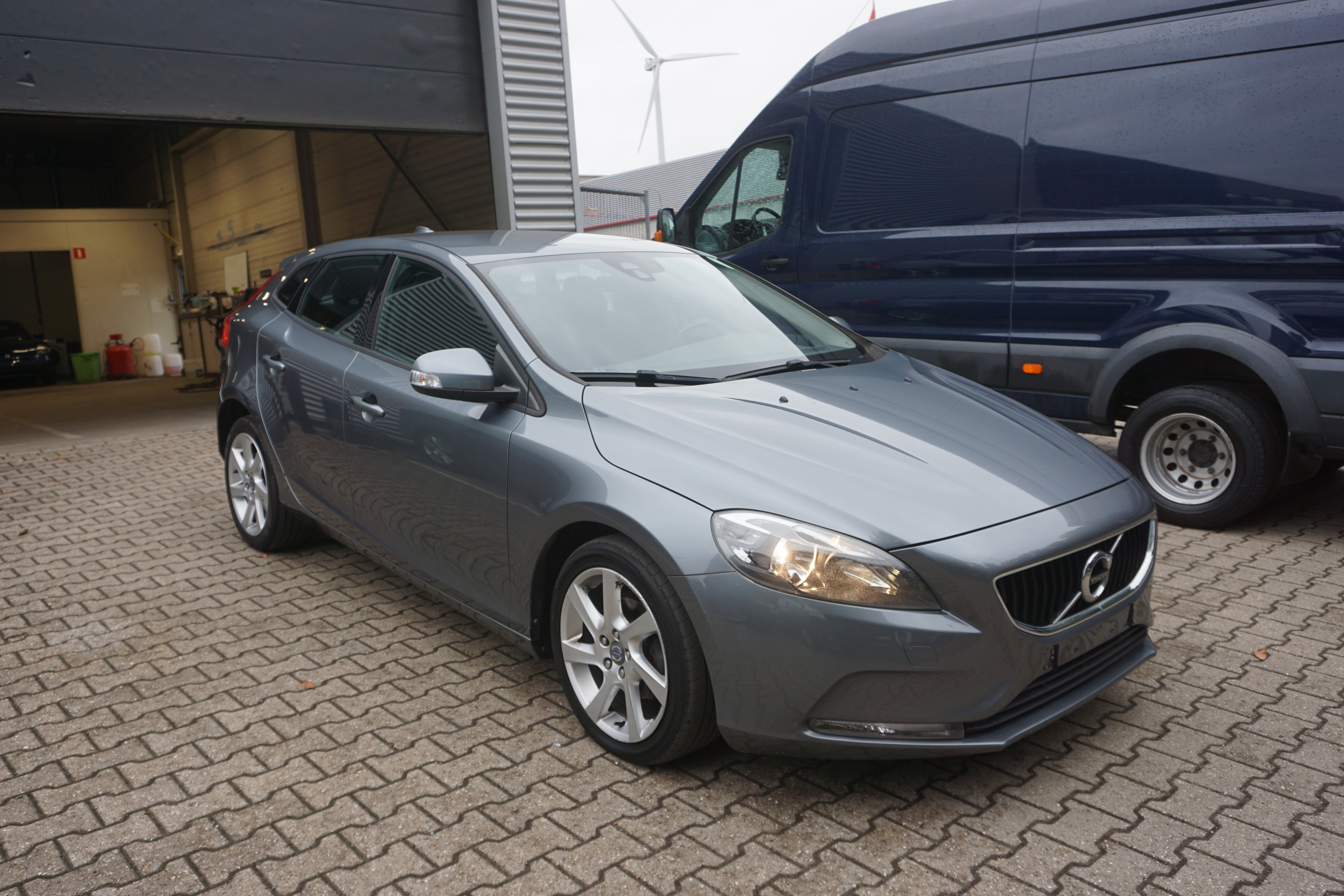 Volvo V40 D2
