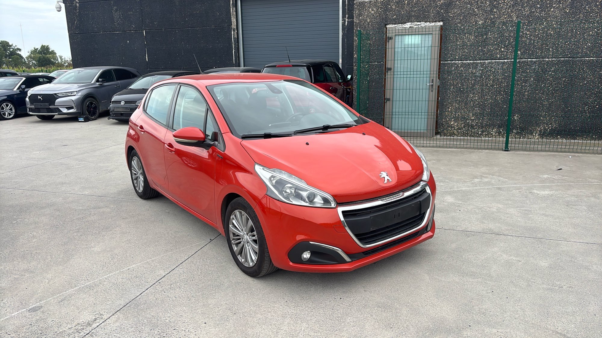 Peugeot 208