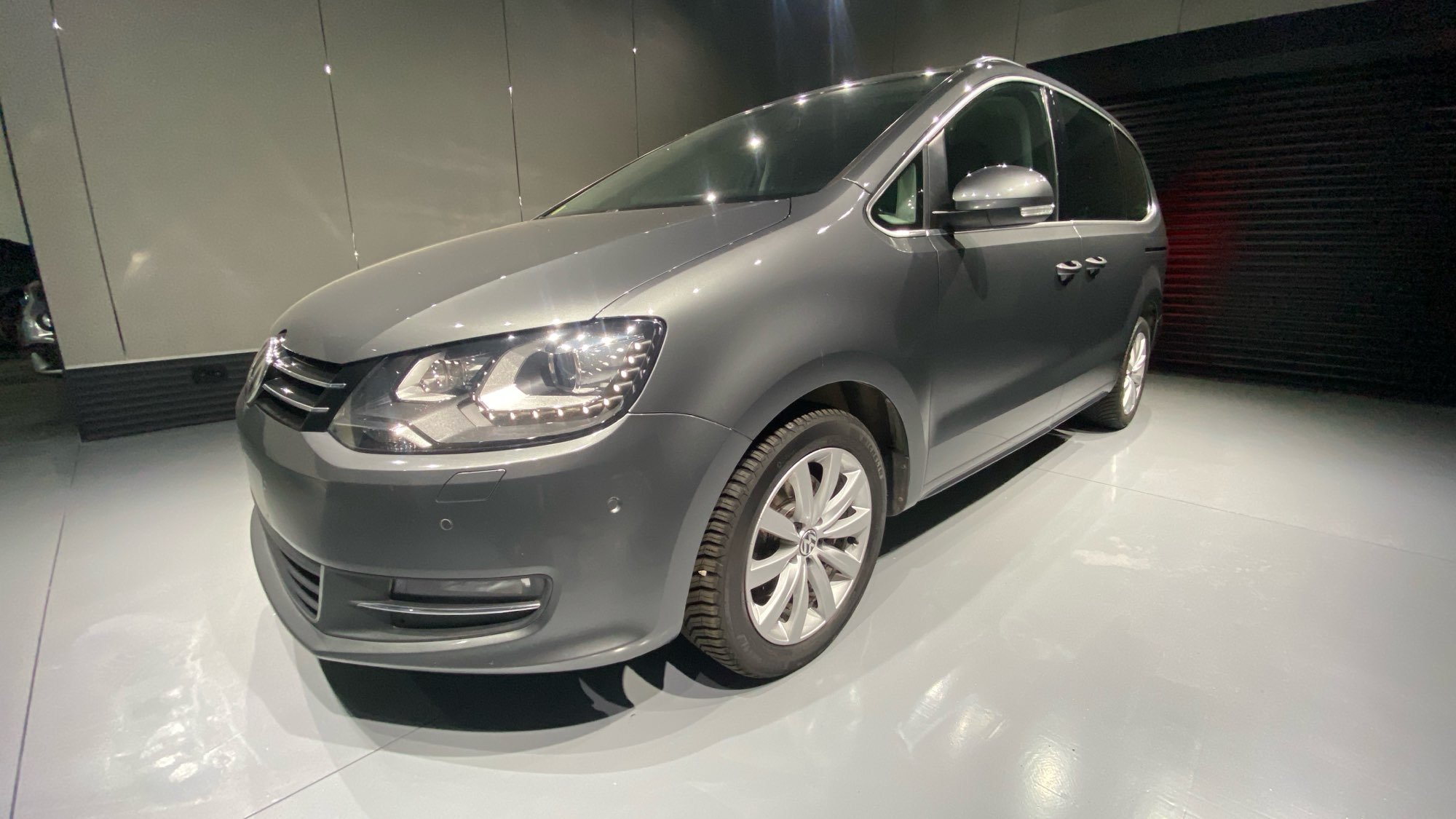 Volkswagen Sharan 2.0 TDI Comfortline R-Line