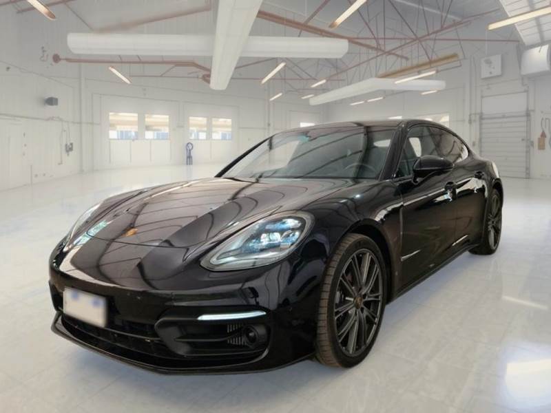 Porsche Panamera 4