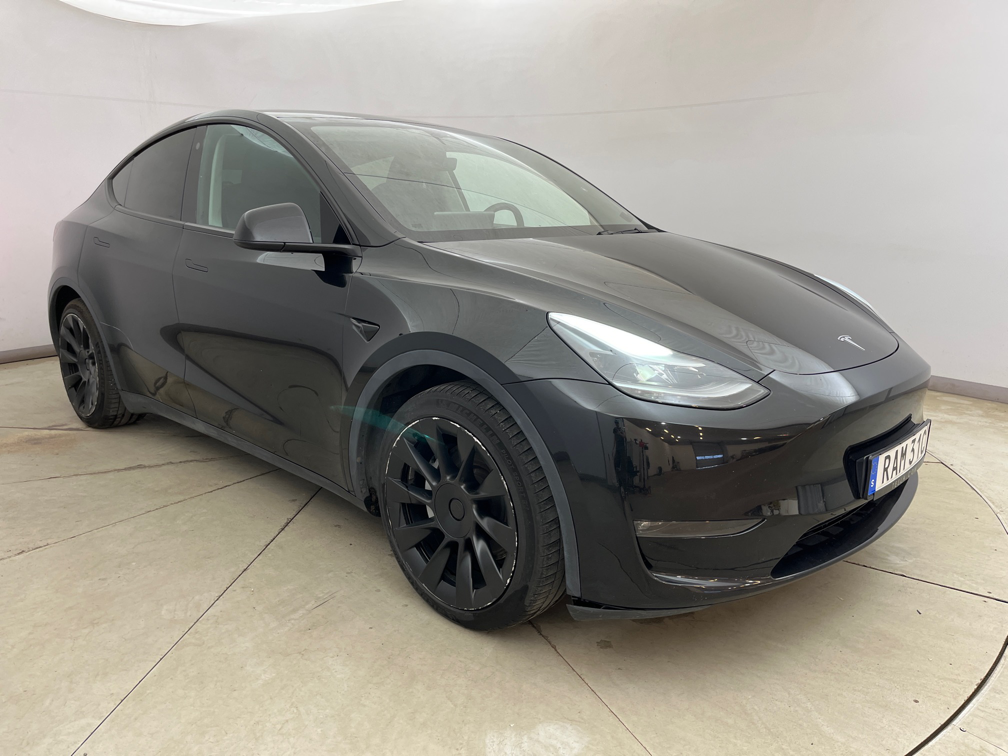 Tesla Model Y Long Range