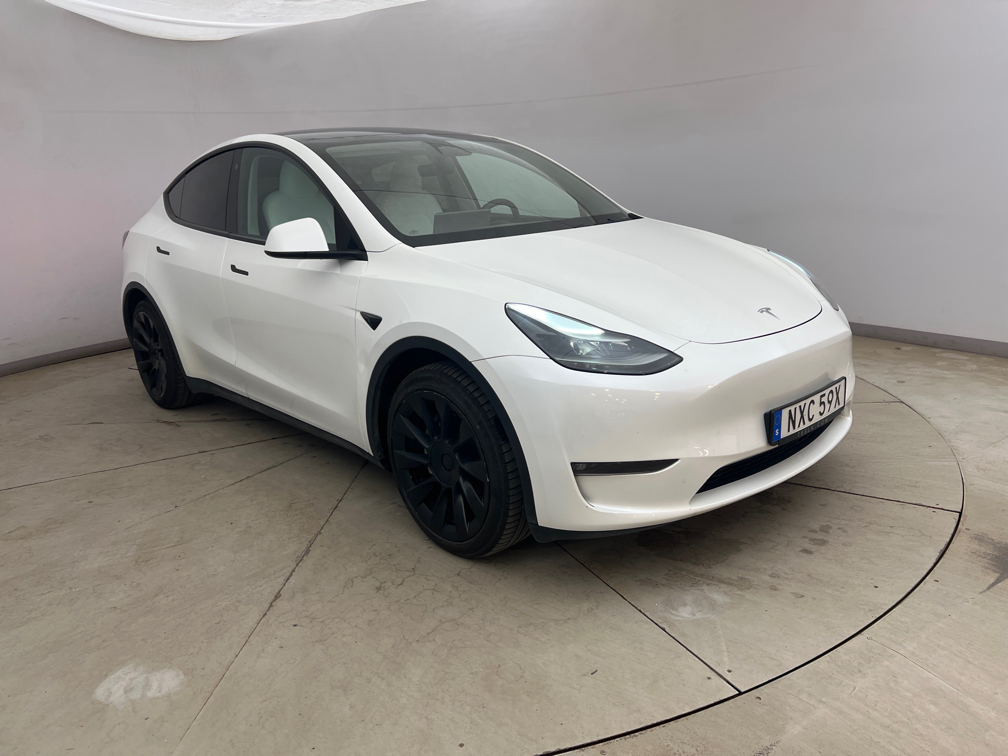 Tesla Model Y Long Range
