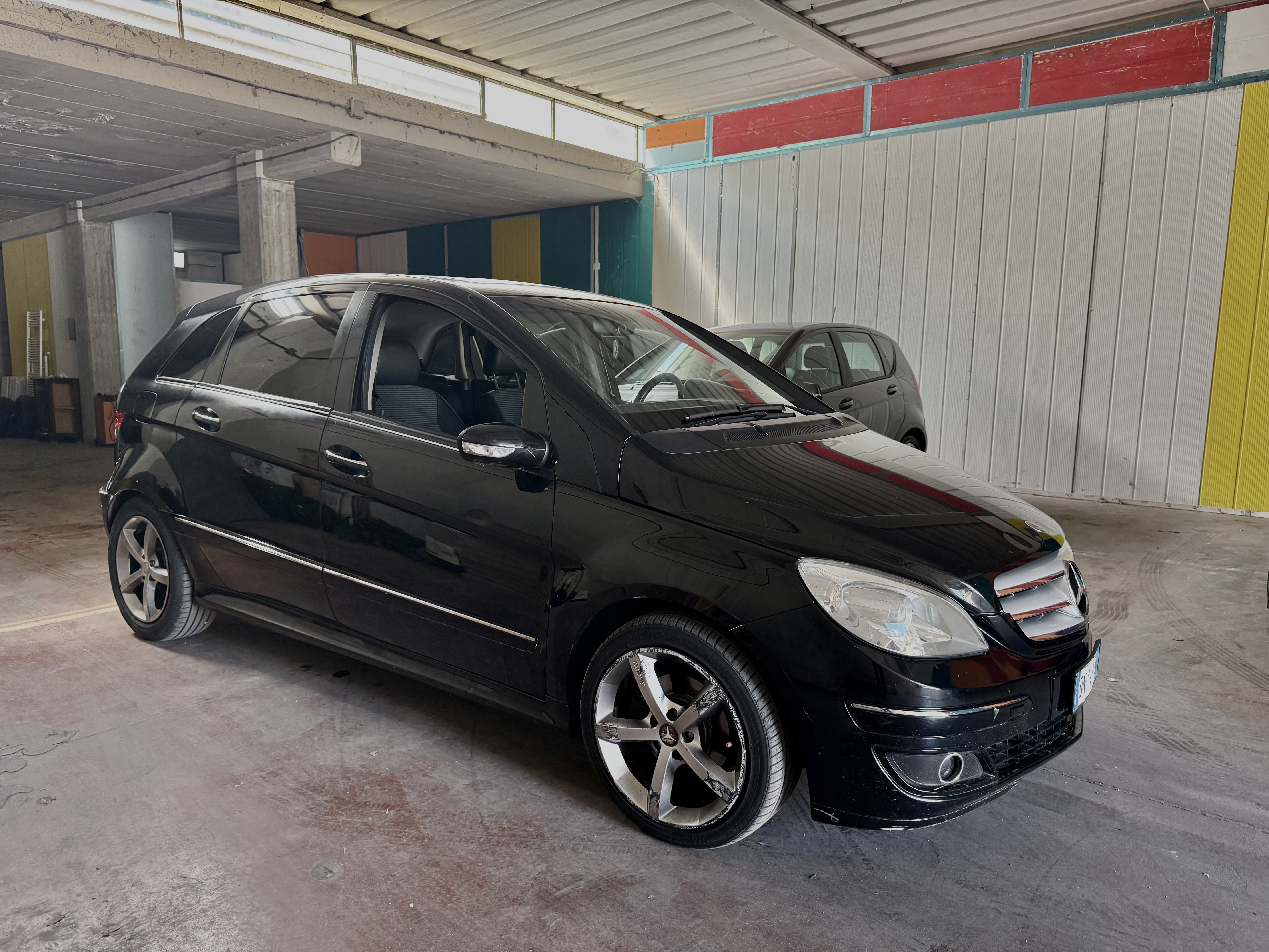 Mercedes-Benz B