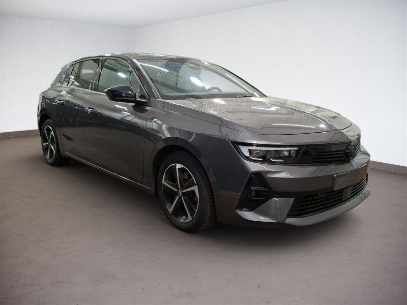 Opel Astra 2022