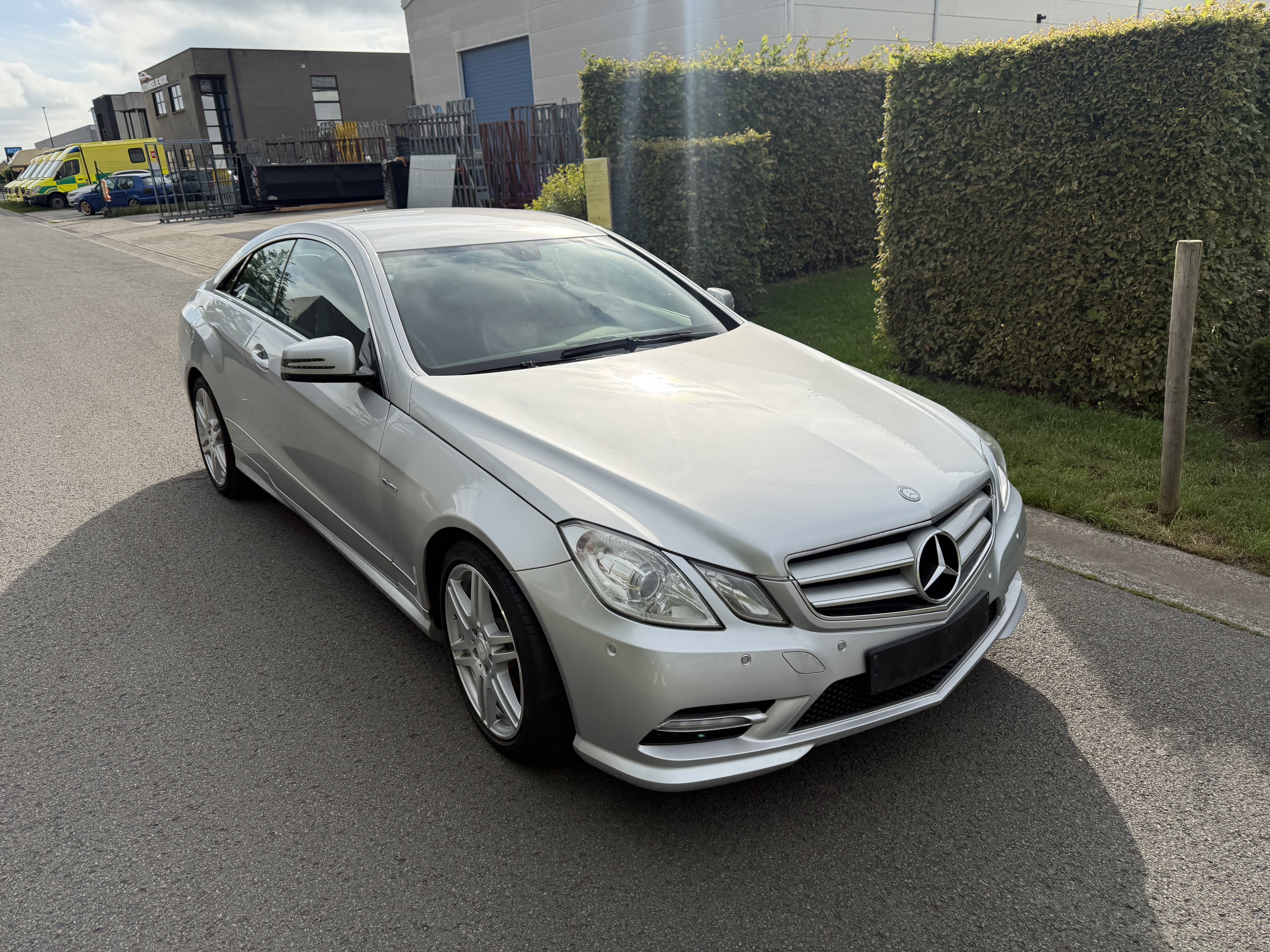 Mercedes-Benz E