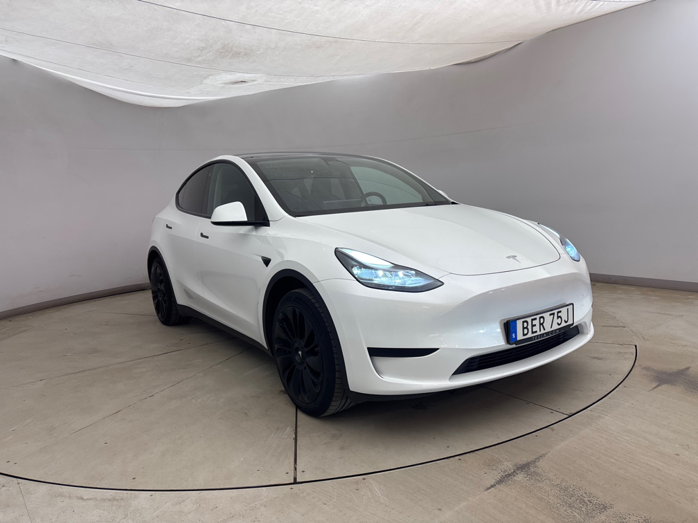 Tesla Model Y Standard Range