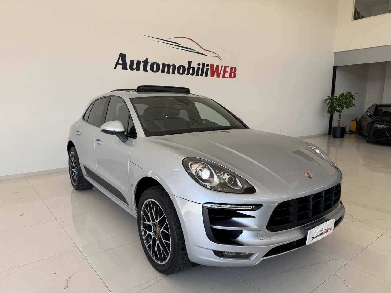 Porsche Macan S