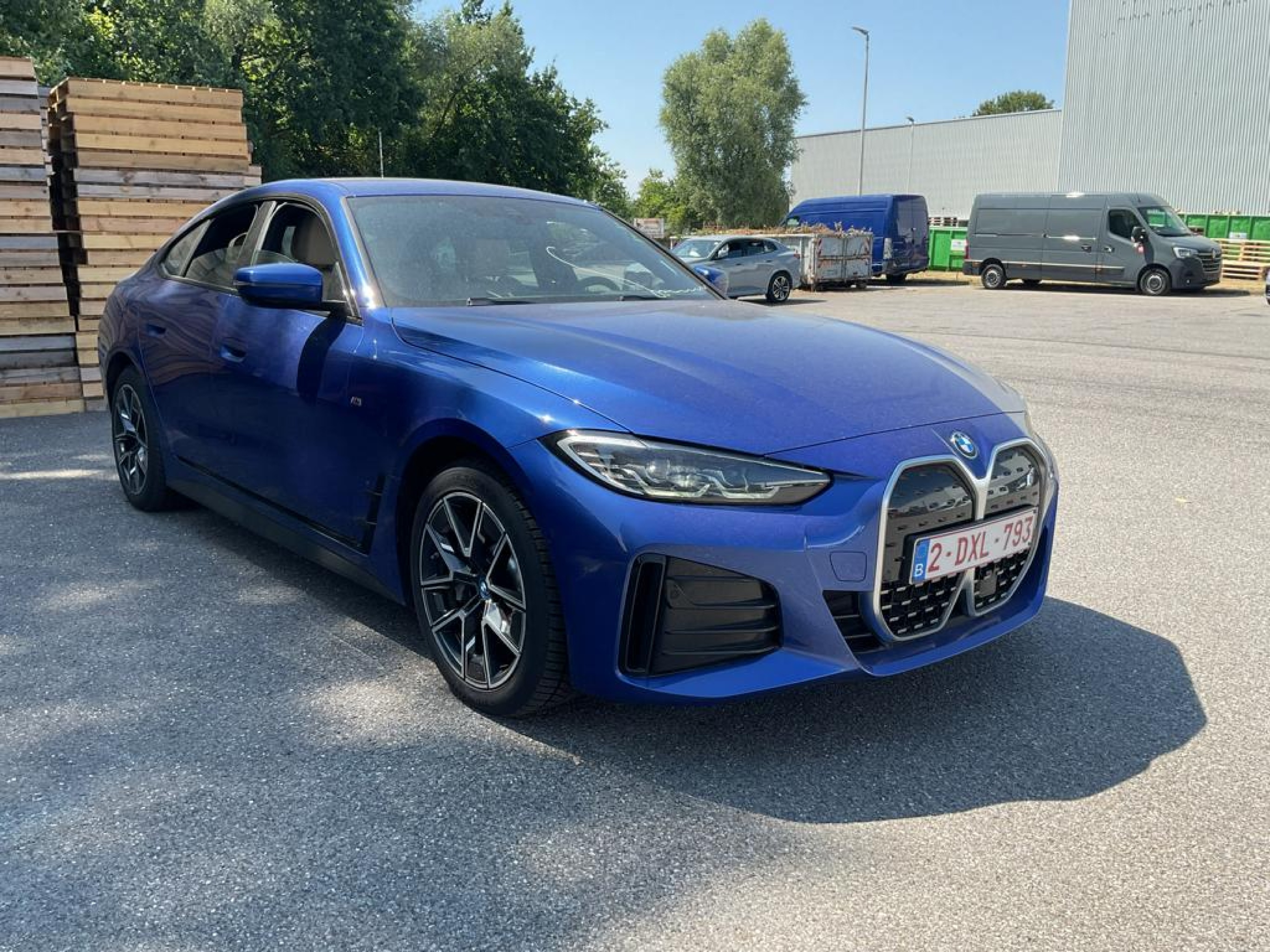 BMW i4