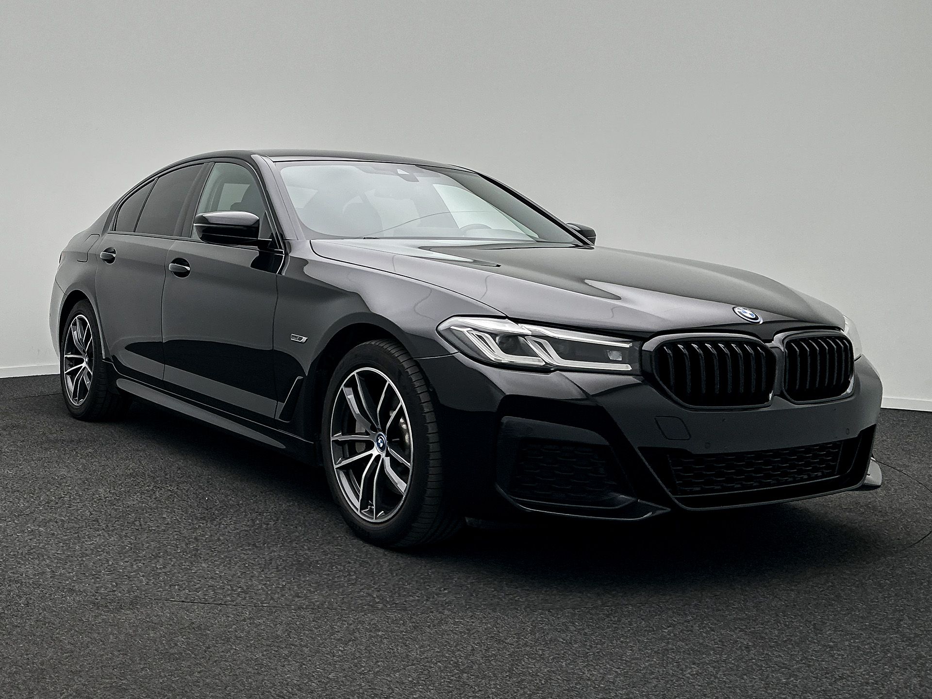 BMW 5 Series 520e 2020
