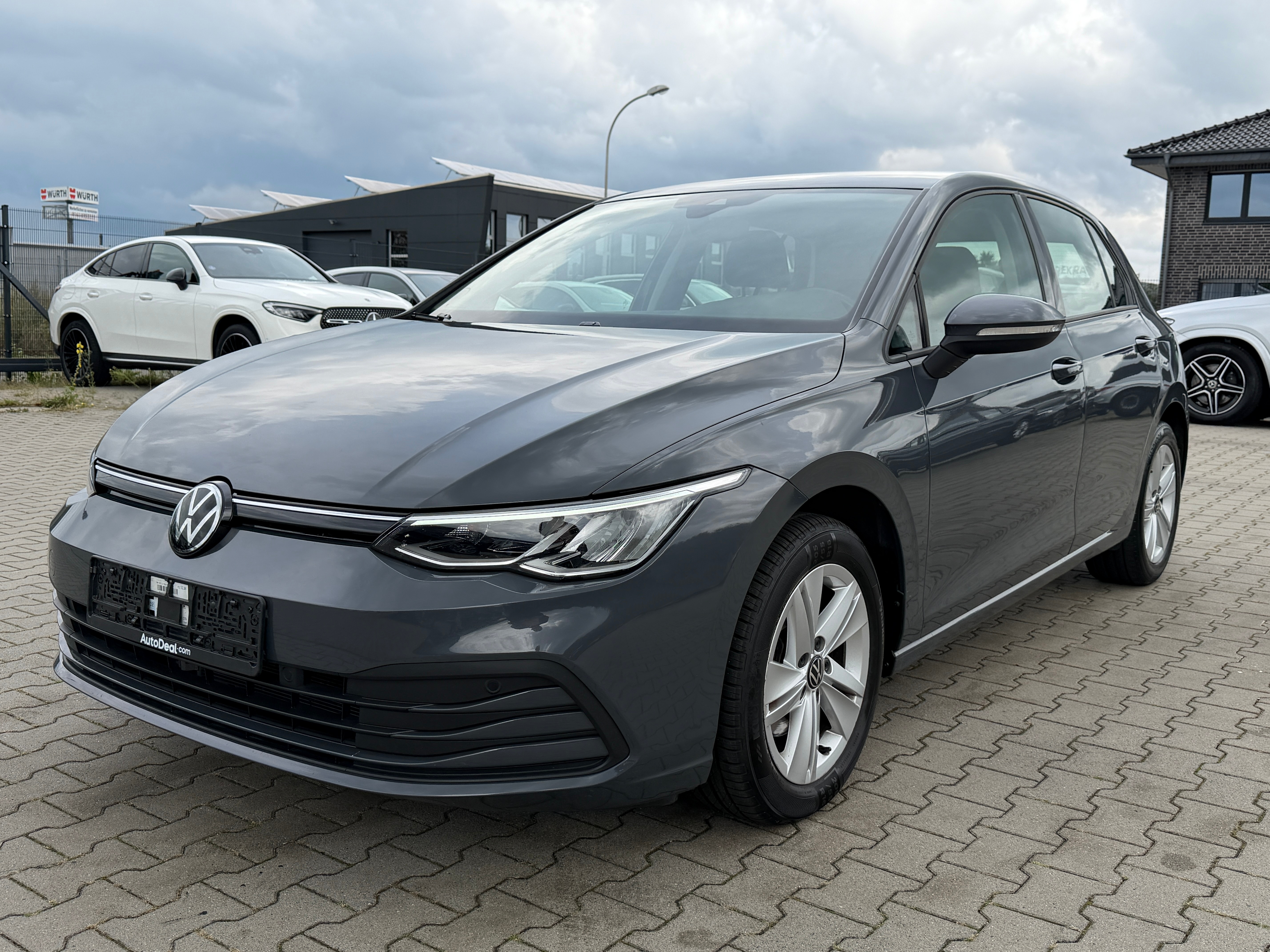 Volkswagen Golf 1.5 eTSI Life Plus