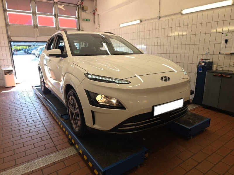 Hyundai e-Kona 2021