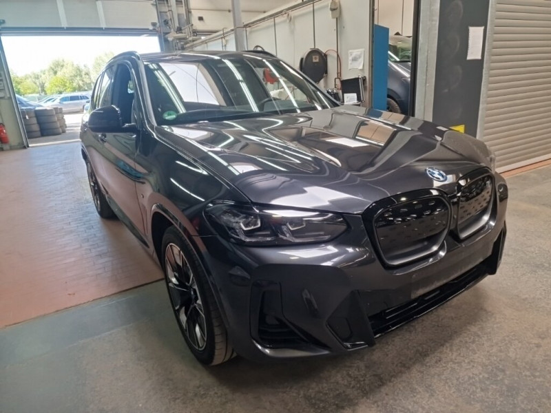 BMW iX3 2022