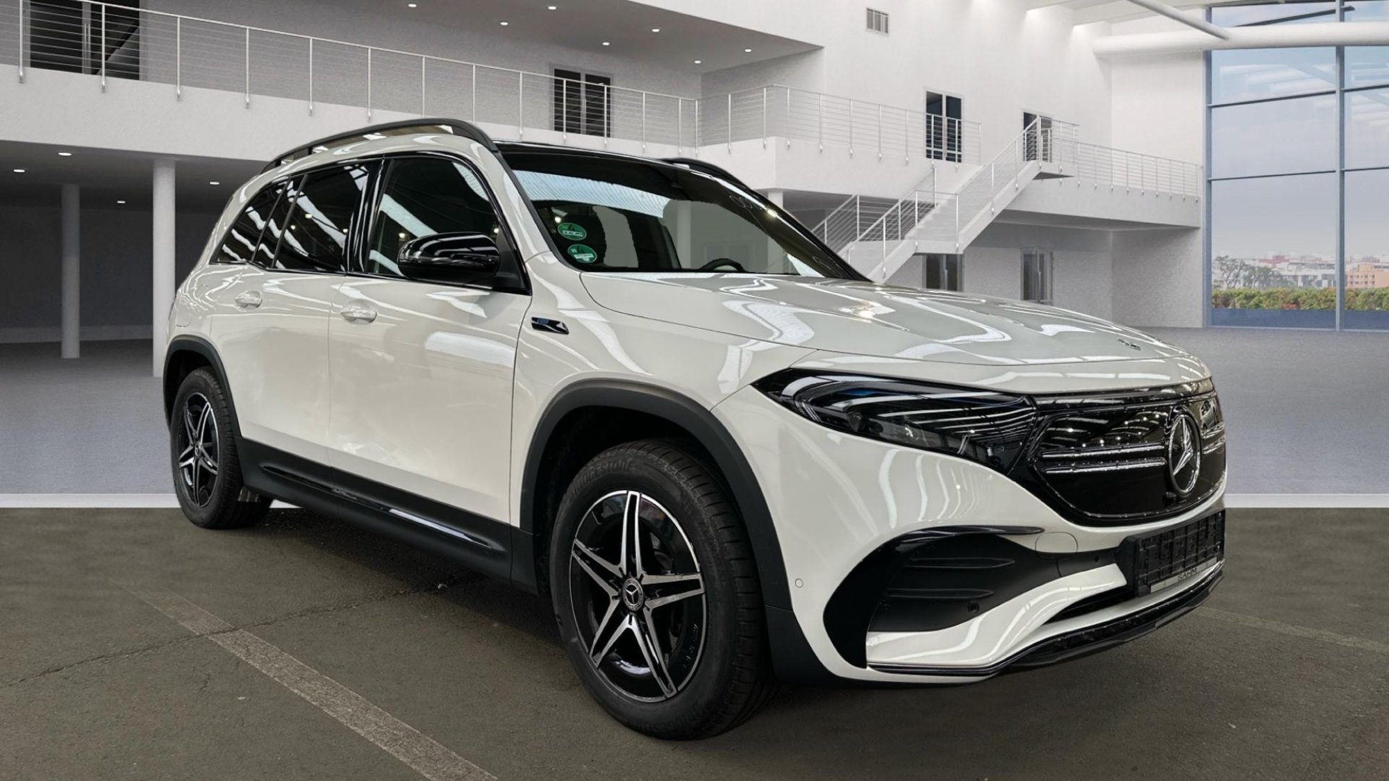 Mercedes-Benz EQB 2021