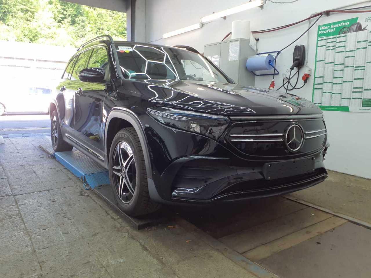 Mercedes-Benz EQB 2021