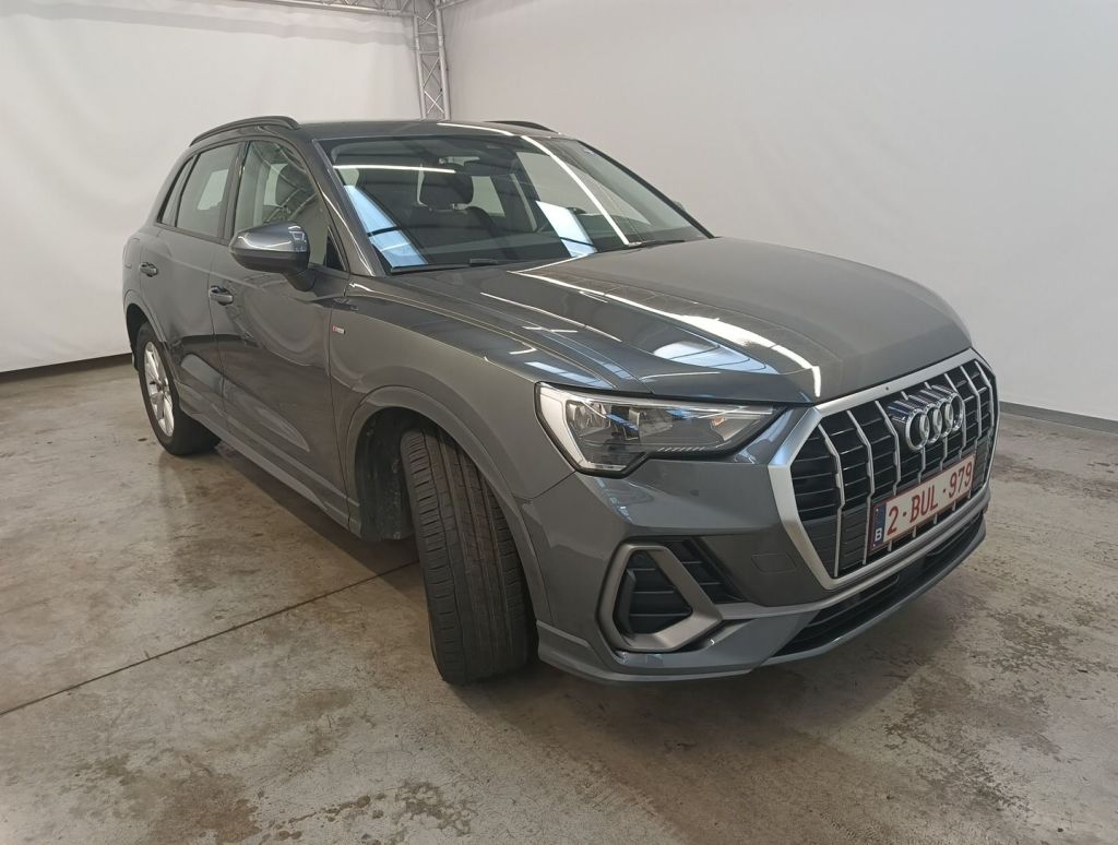 Audi Q3 45 TFSIe S Line 2019