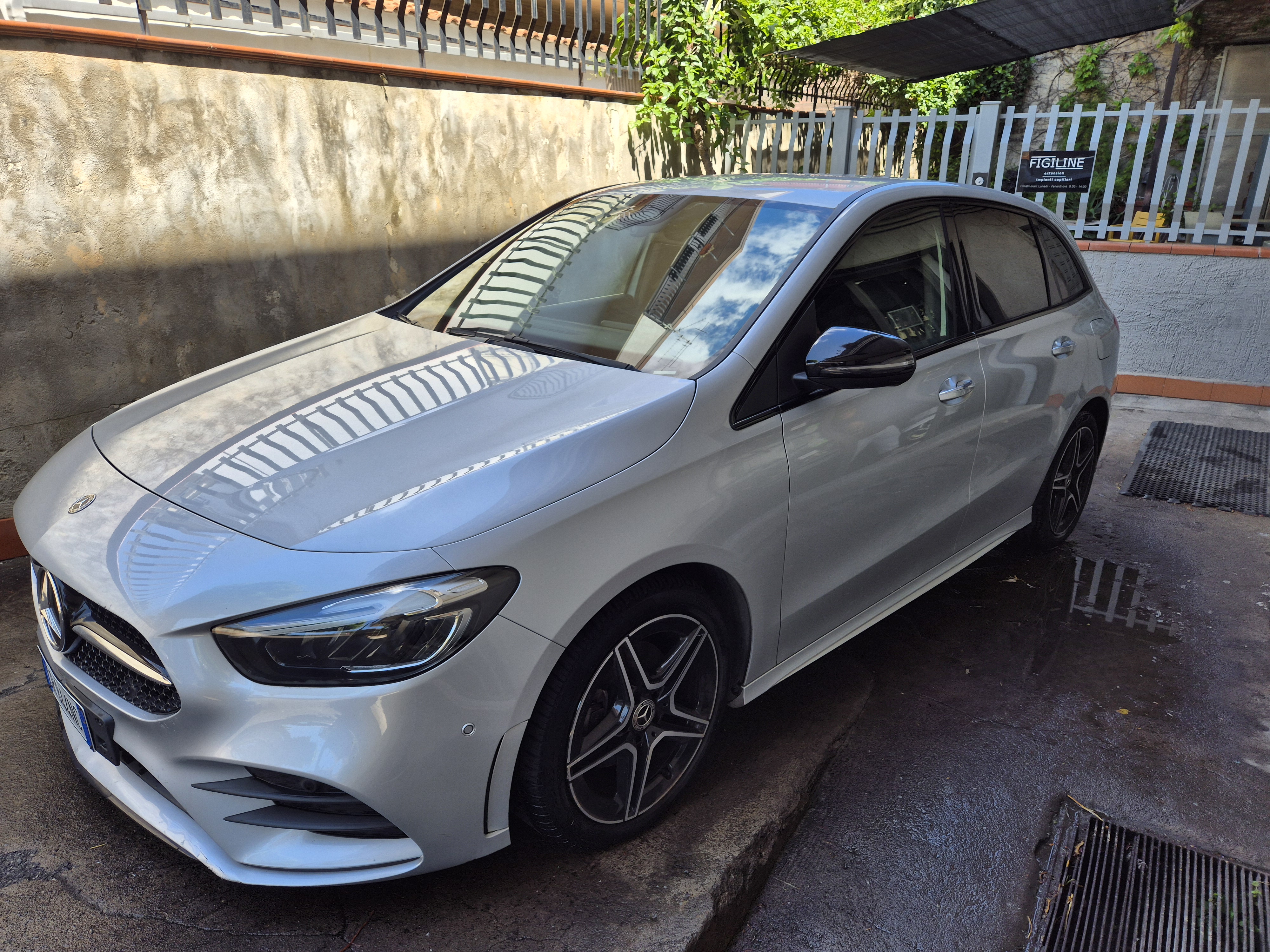 Mercedes-Benz B