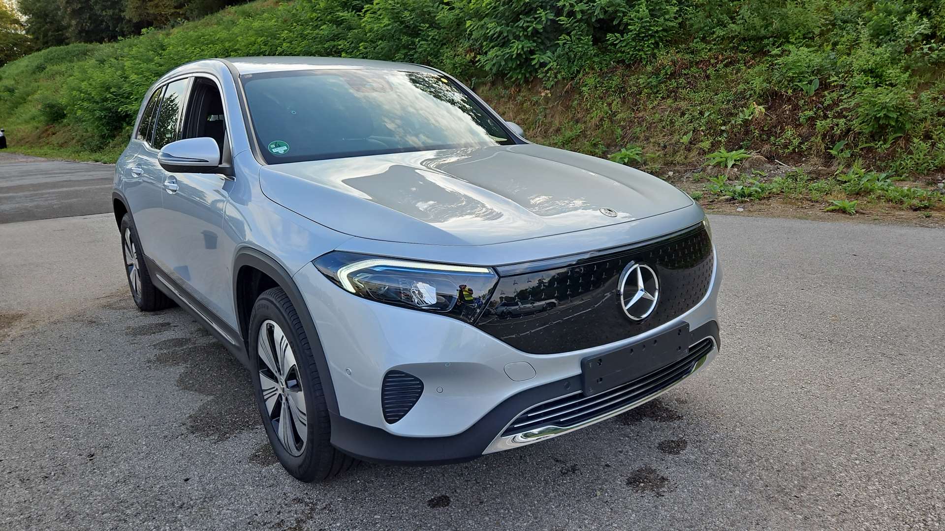 Mercedes-Benz EQB 2021