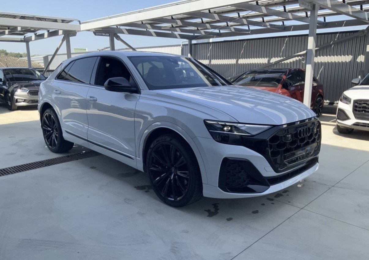 Audi Q8